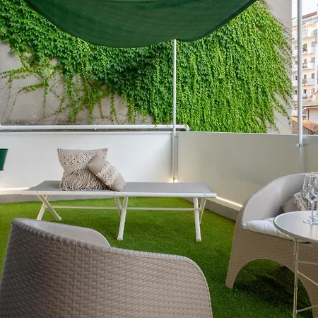 Alojamento de Acomodação e Pequeno-almoço Enjoy Living 4*