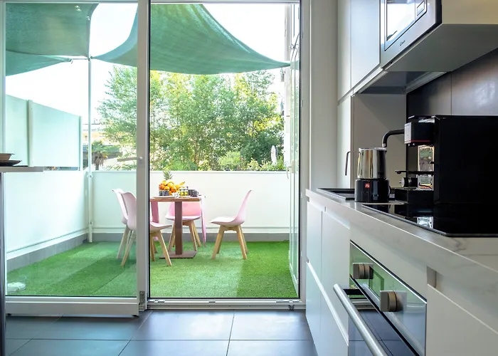 Bed & Breakfast Enjoy Living 4*